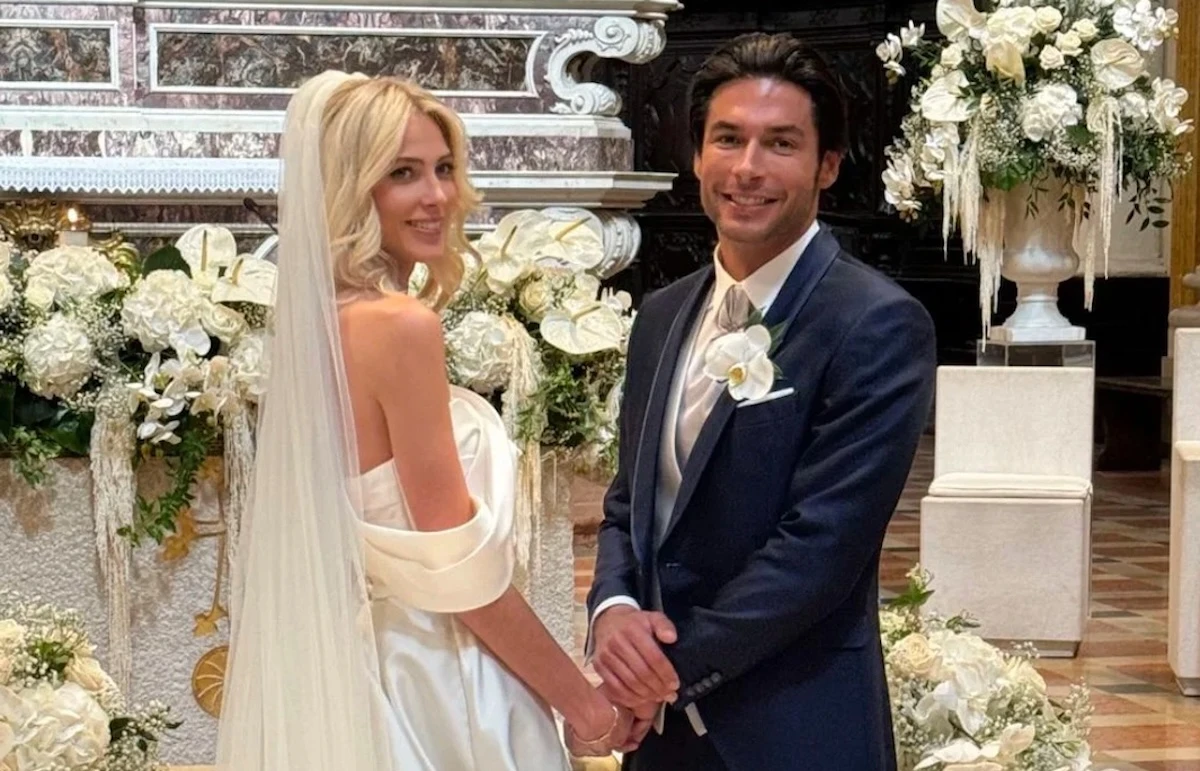 Andrea Denver e Lexi Sundin in una foto condivisa durante l'annuncio della gravidanza