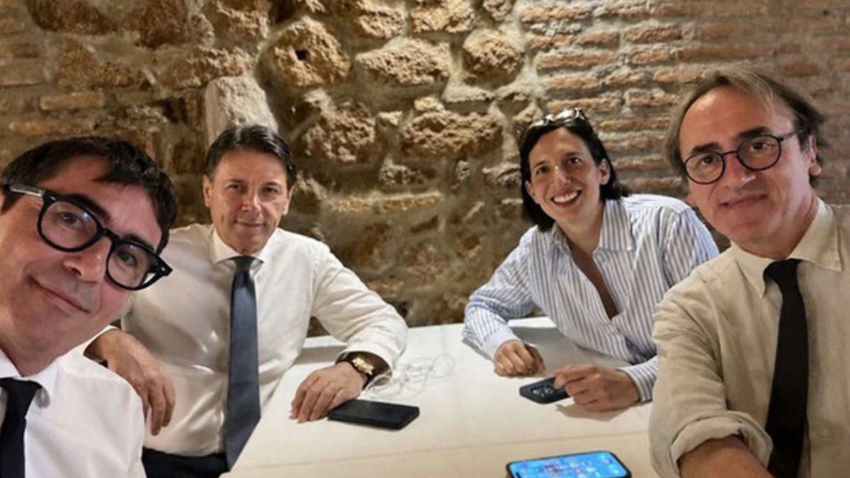 conte schlein fratoianni e bonelli a pranzo insieme ma tutti notano un particolare da Tvzap.it conte schlein fratoianni e bonelli a pranzo insieme ma tutti notano un particolare