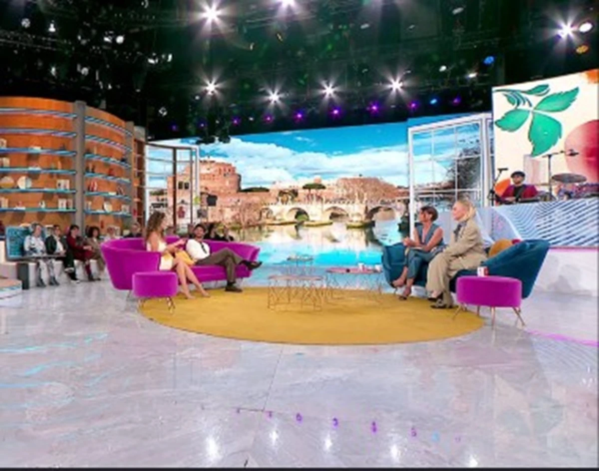Studio e grafica del programma Citofonare Rai2 su Rai 2