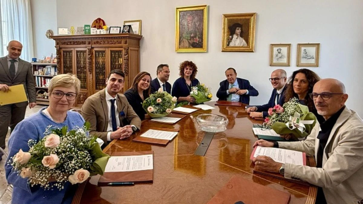 Il sindaco di Enna Vladimiro Mirello Crisafulli e la discussione sull'aumento delle indennità