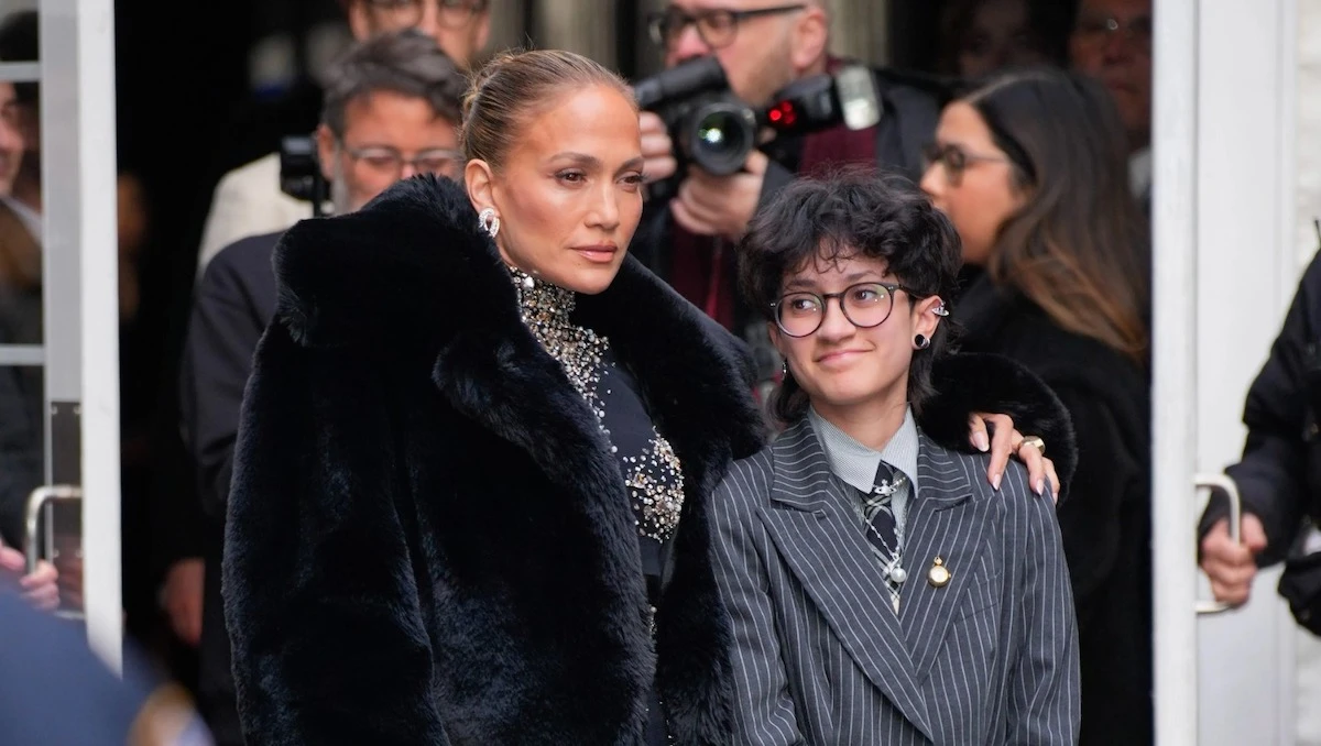 Scatto della famiglia durante i festeggiamenti per il diploma