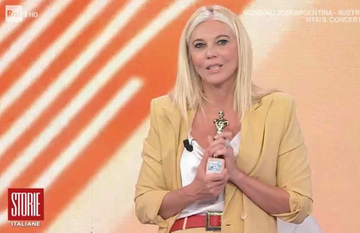 Eleonora Daniele in studio a Storie Italiane