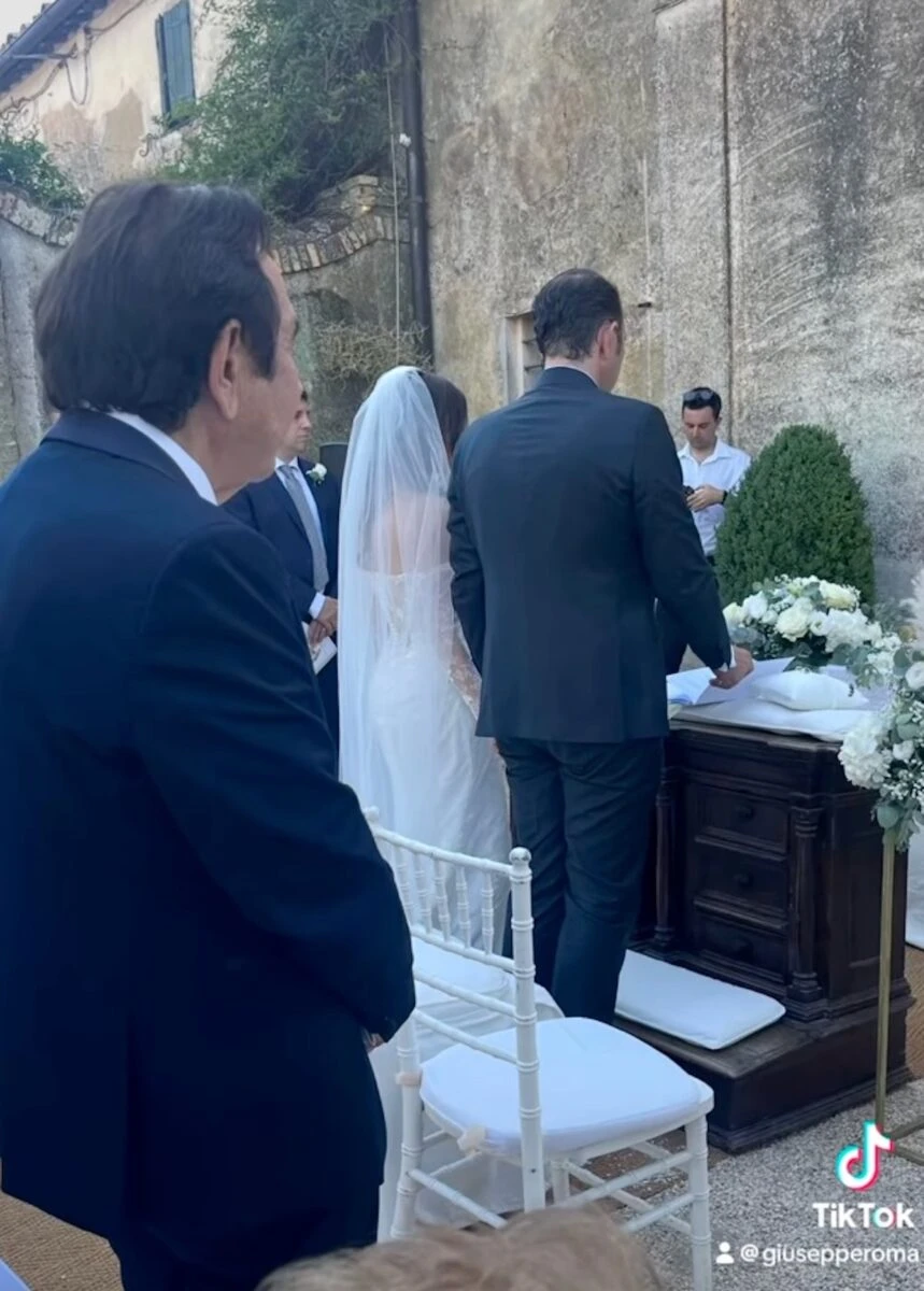 James Casella e Giucas Casella durante le nozze, momento della cerimonia