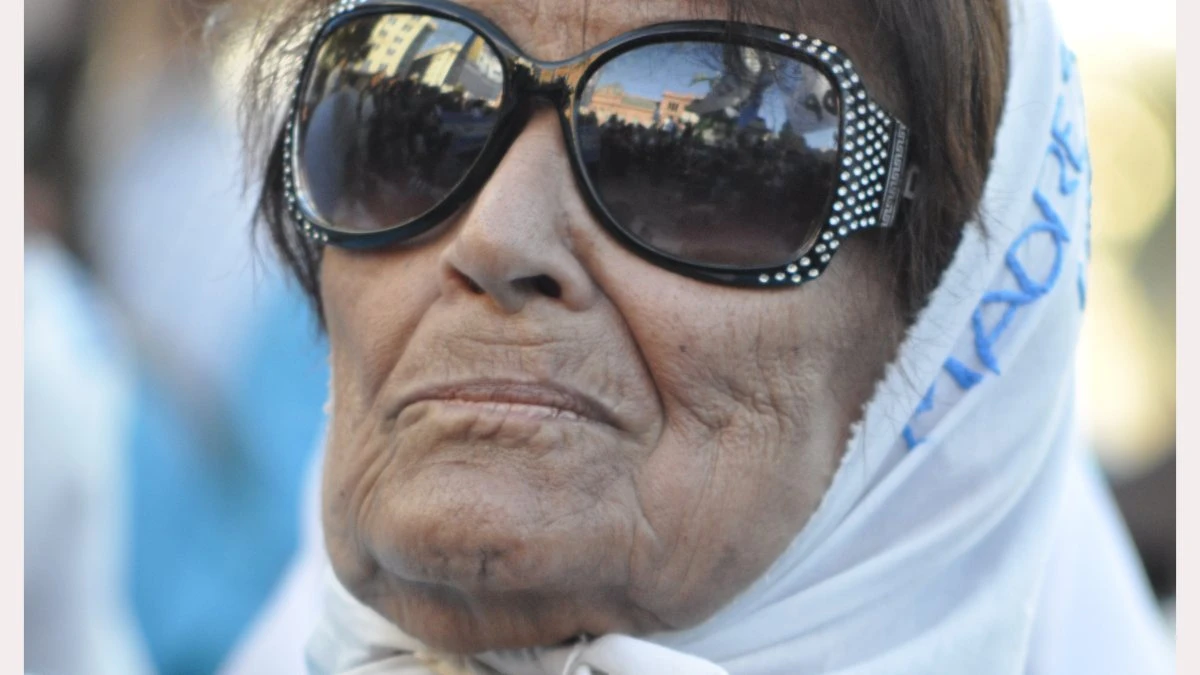 Taty Almeida, storica attivista per i diritti umani e figura delle Madri di Plaza de Mayo