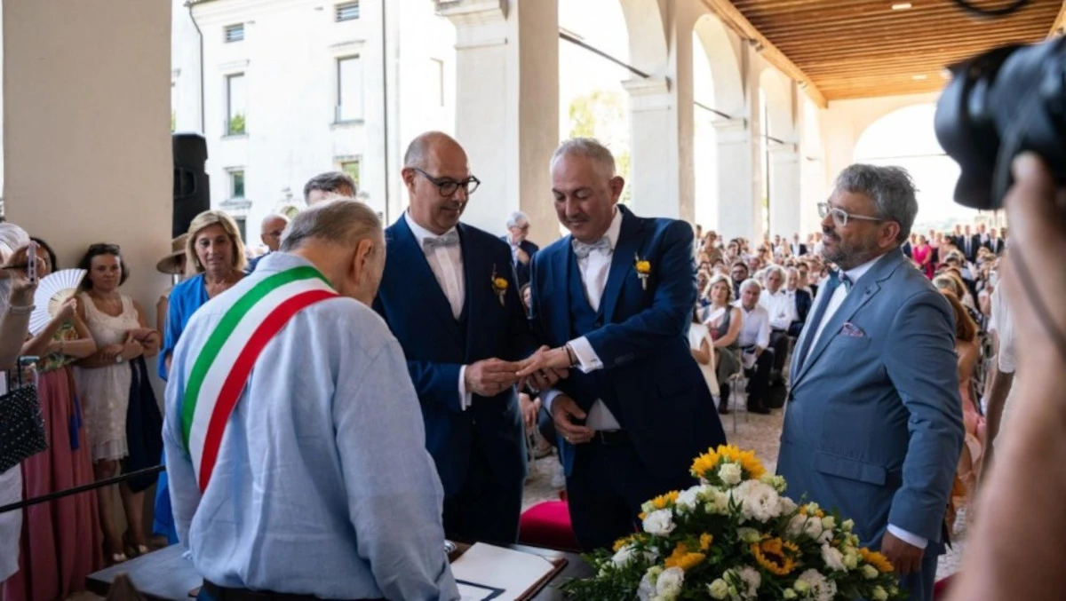 Momenti della giornata delle nozze civili dei due sindaci