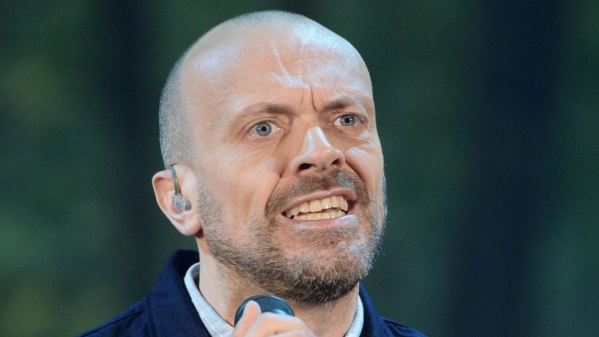 Uscita del pubblico dopo il concerto di Max Pezzali allo stadio Dall’Ara di Bologna