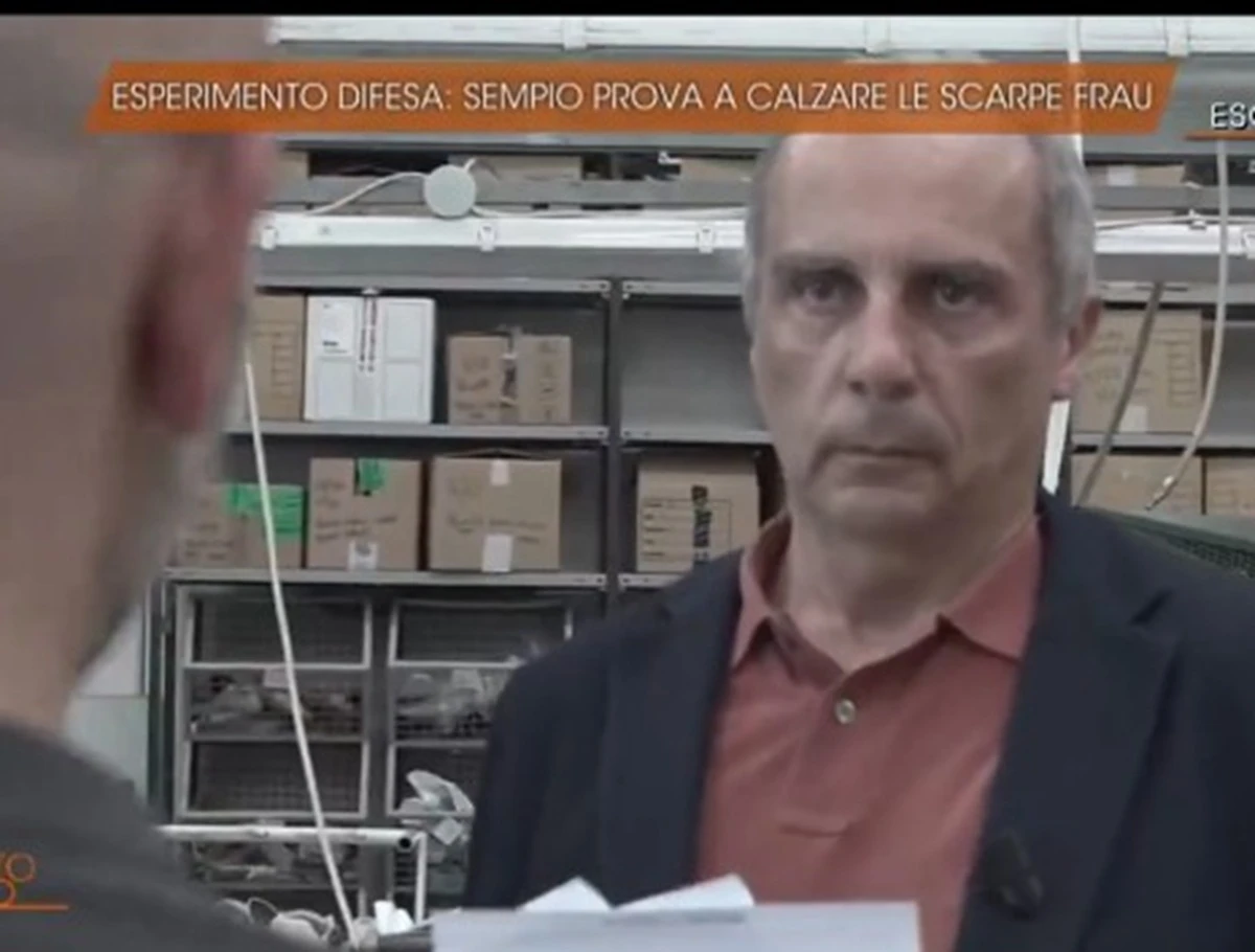 Fotogramma e dettagli delle prove sulle scarpe nel caso Garlasco