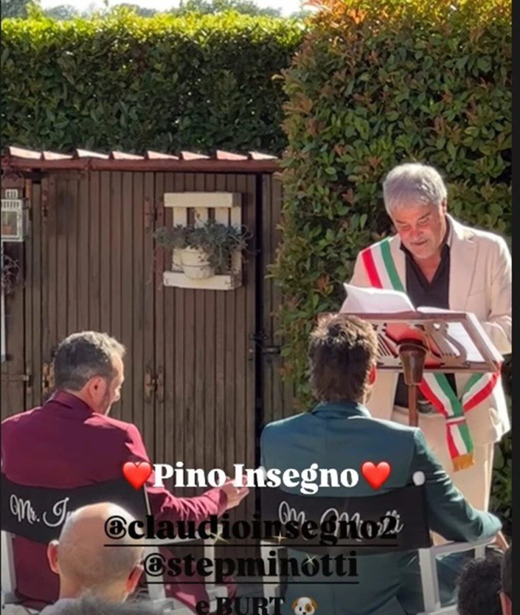 Pino Insegno con Claudio Insegno durante la giornata del matrimonio