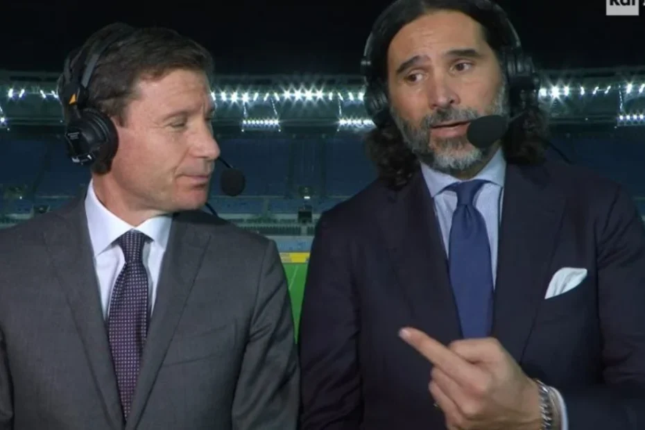 Lele Adani durante una telecronaca calcistica