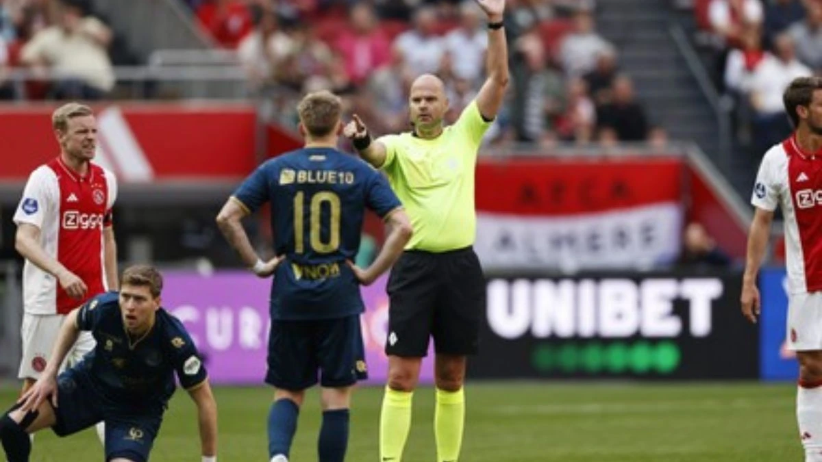 Rob Dieperink, arbitro internazionale olandese
