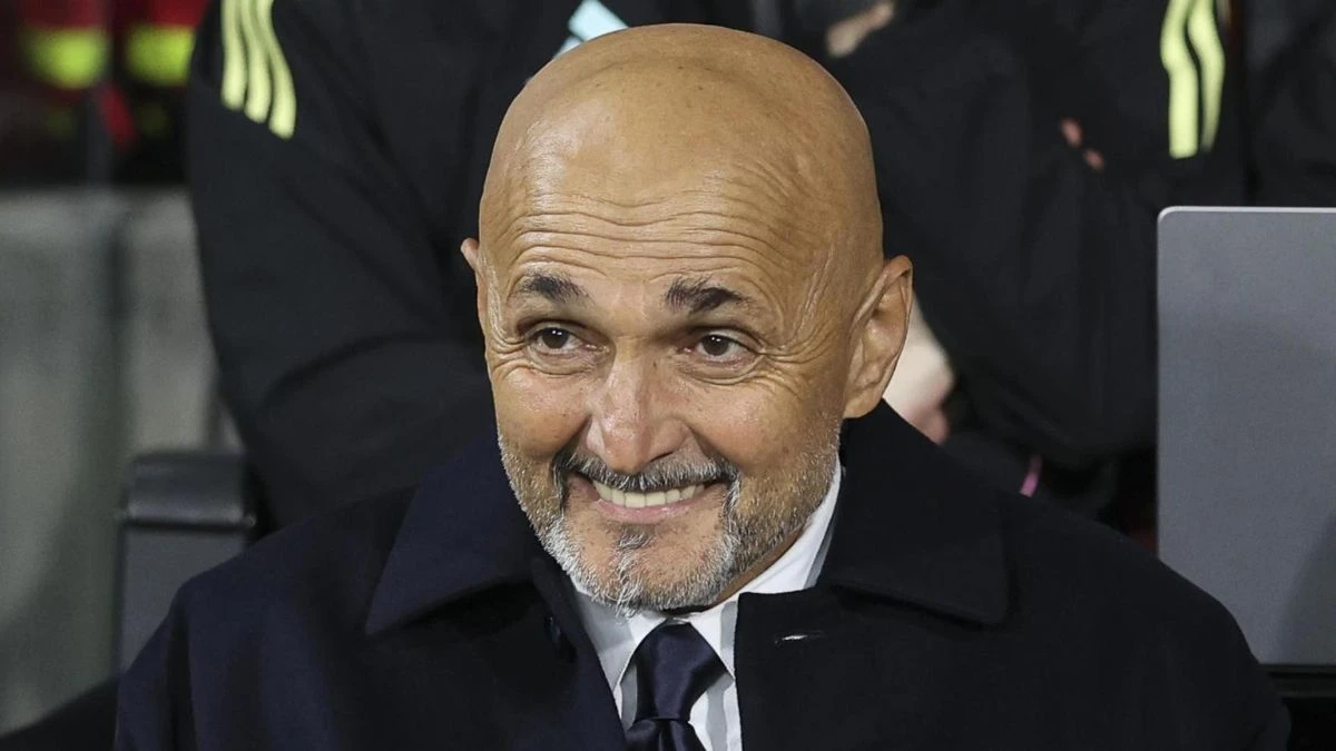 Jeff Ekhator, nuovo attaccante della Juventus, in un'immagine di presentazione