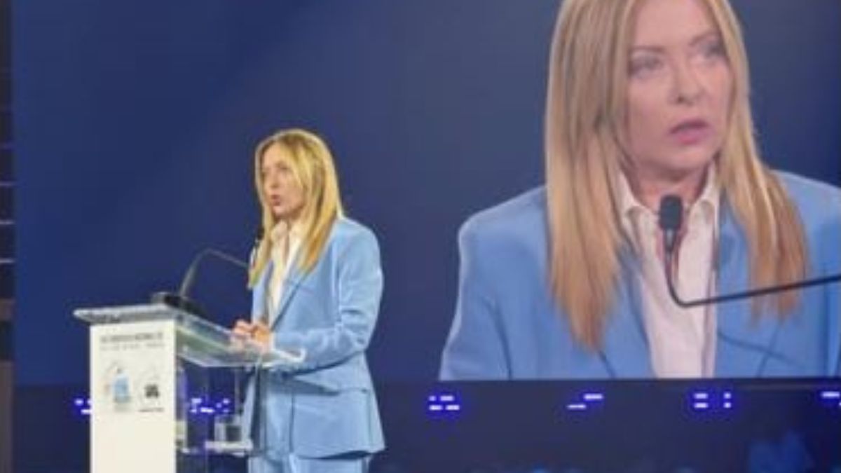 giorgia meloni al congresso uil io l8217unica farlo salari e pensioni schiaffo a landini da Tvzap.it giorgia meloni al congresso uil io l8217unica farlo salari e pensioni schiaffo a landini