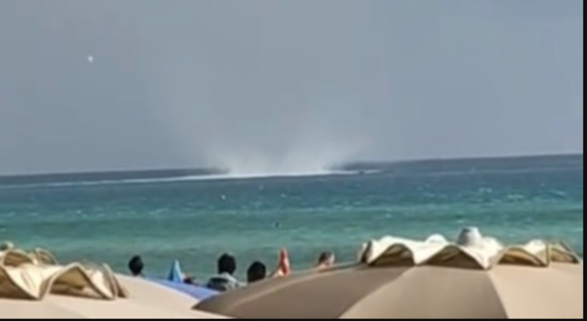 tromba d8217aria in spiaggia vola via tutto bagnanti in fuga video da Tvzap.it tromba d8217aria in spiaggia vola via tutto bagnanti in fuga video