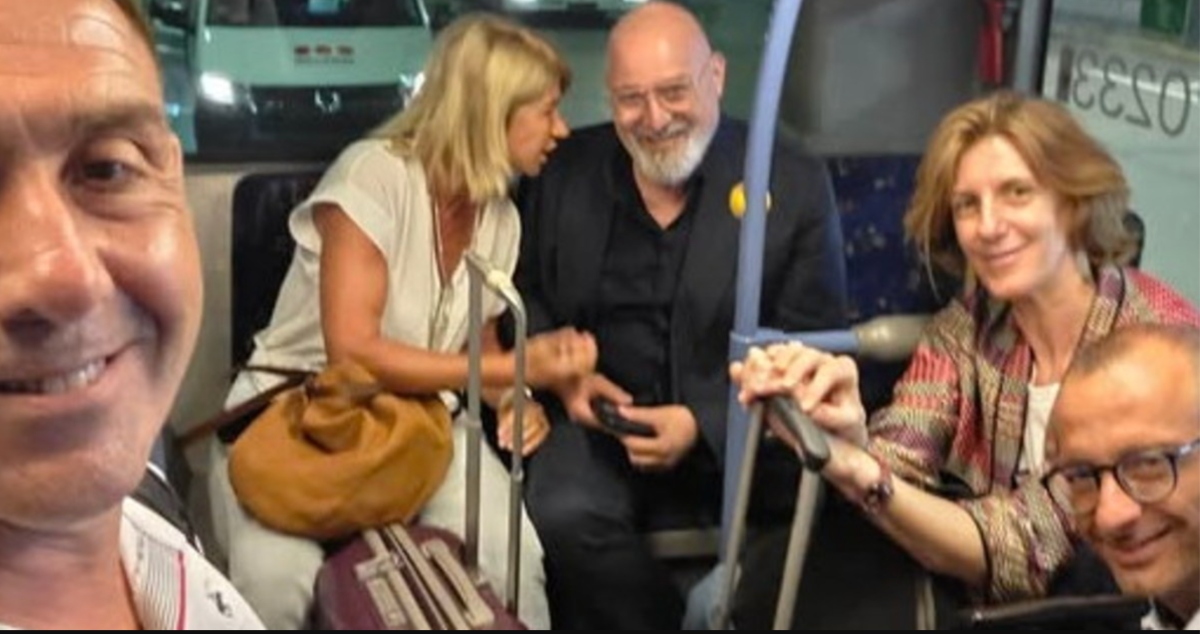 vannacci sale sul pulmino coi big del pd ma finisce male 232 bufera da Tvzap.it vannacci sale sul pulmino coi big del pd ma finisce male 232 bufera