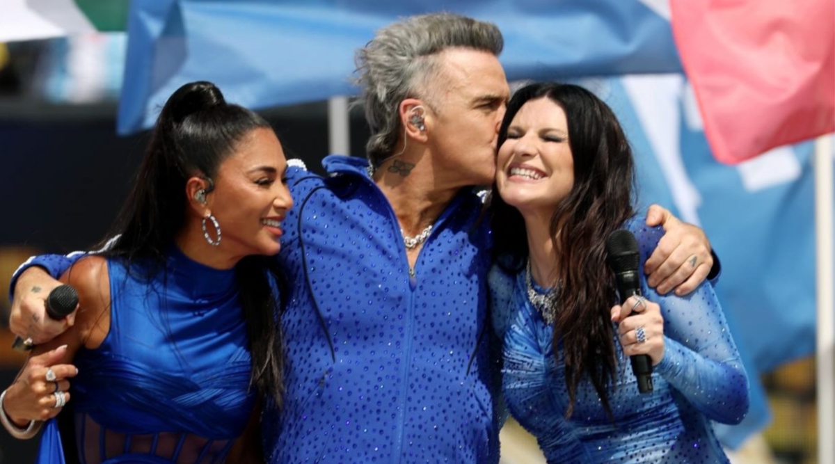 ma cosa fa finale mondiali 8216incidente8217 di robbie william con laura pausini da Tvzap.it ma cosa fa finale mondiali 8216incidente8217 di robbie william con laura pausini