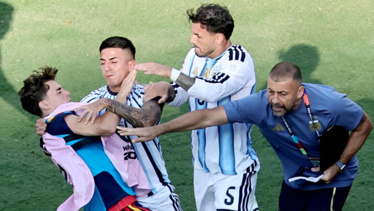 rissa spagna argentina la fifa passa all8217azione per chi si mette male ora da Tvzap.it rissa spagna argentina la fifa passa all8217azione per chi si mette male ora