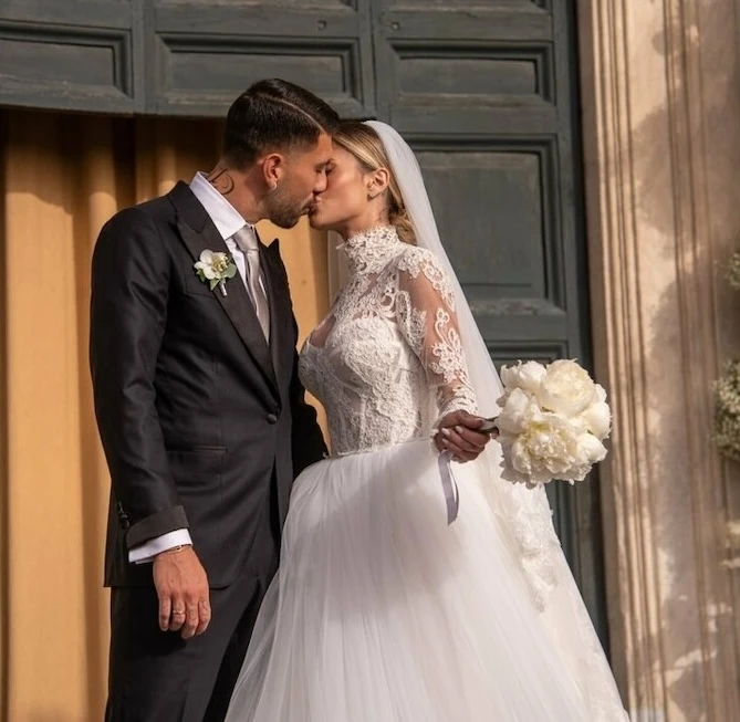 Immagine social legata alla coppia Chiara Nasti e Mattia Zaccagni