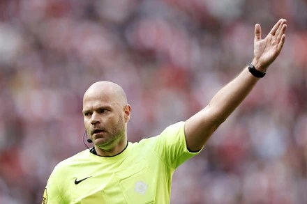 Rob Dieperink durante una partita del campionato olandese