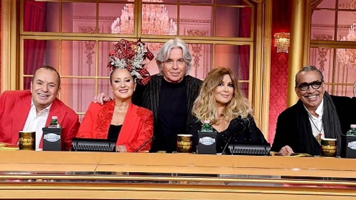 non sar242 nella giuria ballando con le stelle l8217annuncio dopo l8217uscita di selvaggia lucarelli da Tvzap.it non sar242 nella giuria ballando con le stelle l8217annuncio dopo l8217uscita di selvaggia lucarelli