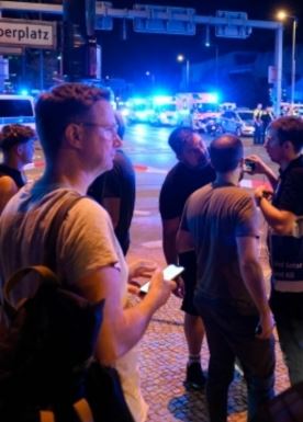 Attentato a Berlino, furgone sulla folla al Pride: un morto e 16 feriti. Sospettato 21enne appartenente ad ambienti islamisti