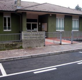 Cucciago, morta a 46 anni l’insegnante di sostegno Silvia Puricelli: scuola in lutto