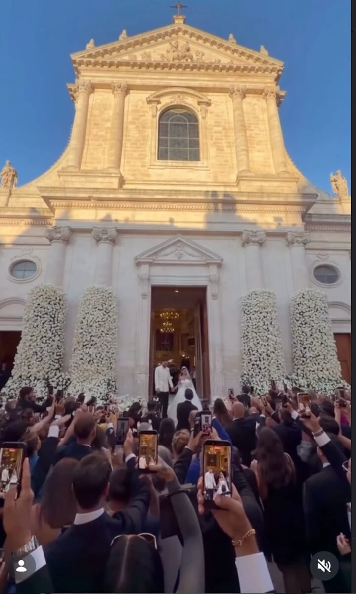 ed 232 s236 lusso 300 invitati e parata di vip 232 della famosa coppia italiana il matrimonio dell8217estate da Tvzap.it ed 232 s236 lusso 300 invitati e parata di vip 232 della famosa coppia italiana il matrimonio dell8217estate