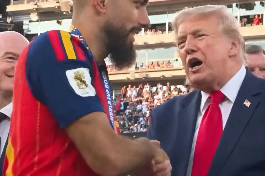 Borja Iglesias durante la premiazione dei Mondiali 2026