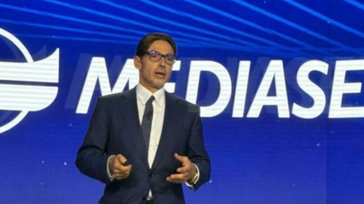 mediaset clamoroso scippo alla rai chi sbarca in prima serata da Tvzap.it mediaset clamoroso scippo alla rai chi sbarca in prima serata