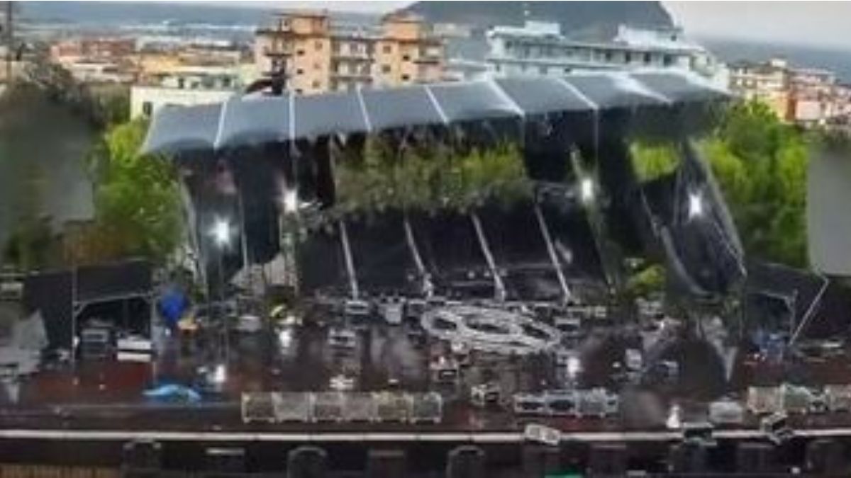 maltempo il palco crolla per il forte vento strage sfiorata video da Tvzap.it maltempo il palco crolla per il forte vento strage sfiorata video