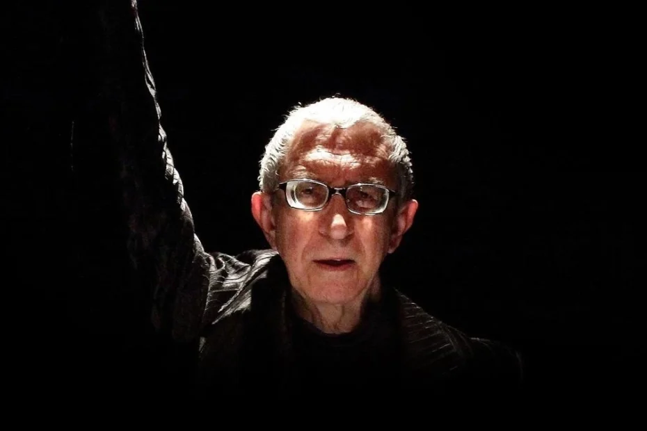Pippo Di Marca durante la sua attività artistica