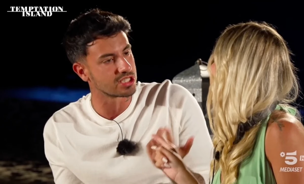 e ora devo parlare io temptation island cristian vuota il sacco su soraya e pure su filippo bisciglia da Tvzap.it e ora devo parlare io temptation island cristian vuota il sacco su soraya e pure su filippo bisciglia