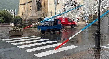 “Crolla tutto”. Violenta tromba d’aria in Italia, spaventoso