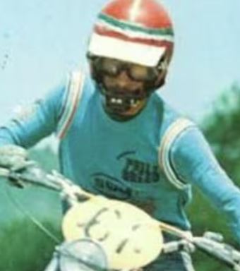 Attilio Petrogalli, l’ex campione di enduro trovato morto a 73 anni: il dramma a Rovetta mentre eliminava un nido di vespe