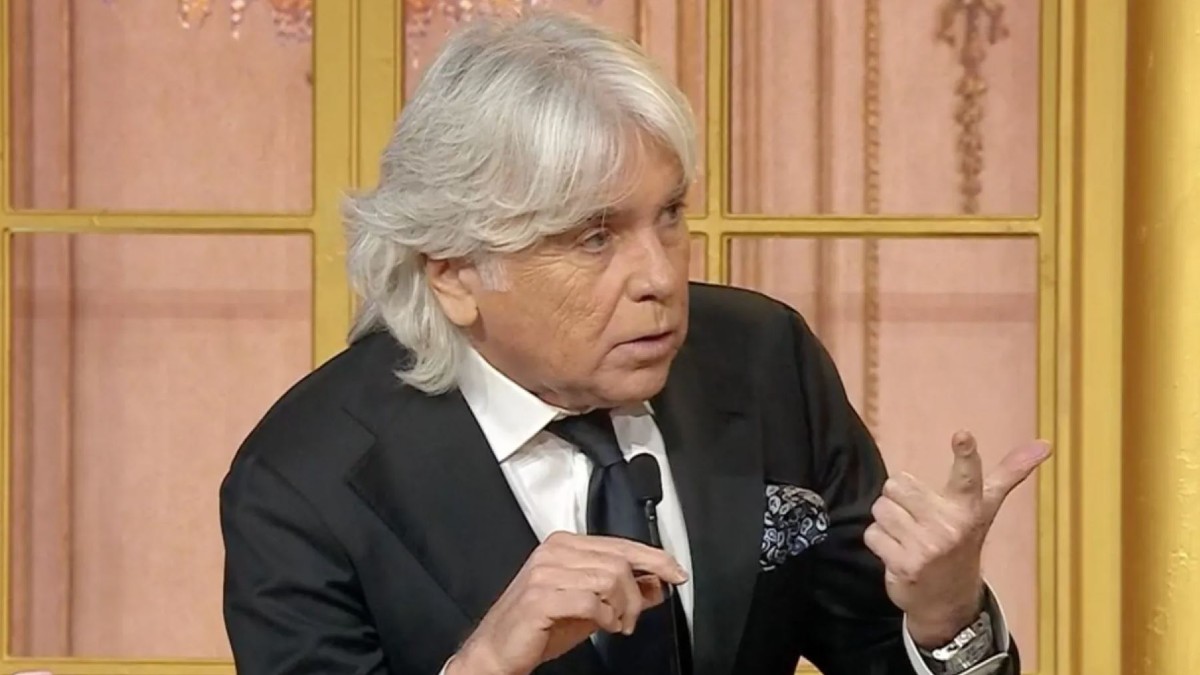 “Non sarà come Selvaggia Lucarelli”. Ballando con le stelle, Ivan Zazzaroni si fa sfuggire la nuova giuria