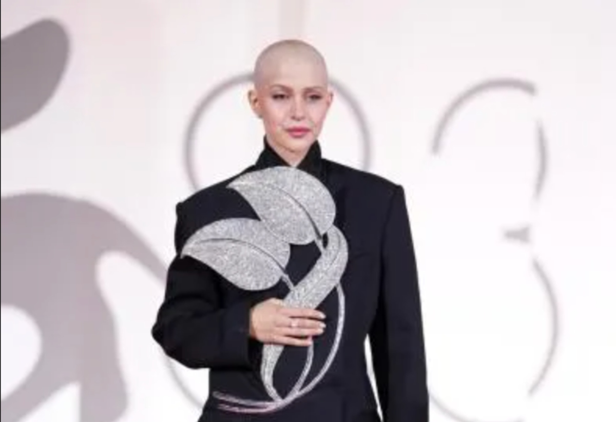 natalia paragoni e la malattia pioggia di critiche a venezia elena santarelli furiosa da Tvzap.it natalia paragoni e la malattia pioggia di critiche a venezia elena santarelli furiosa