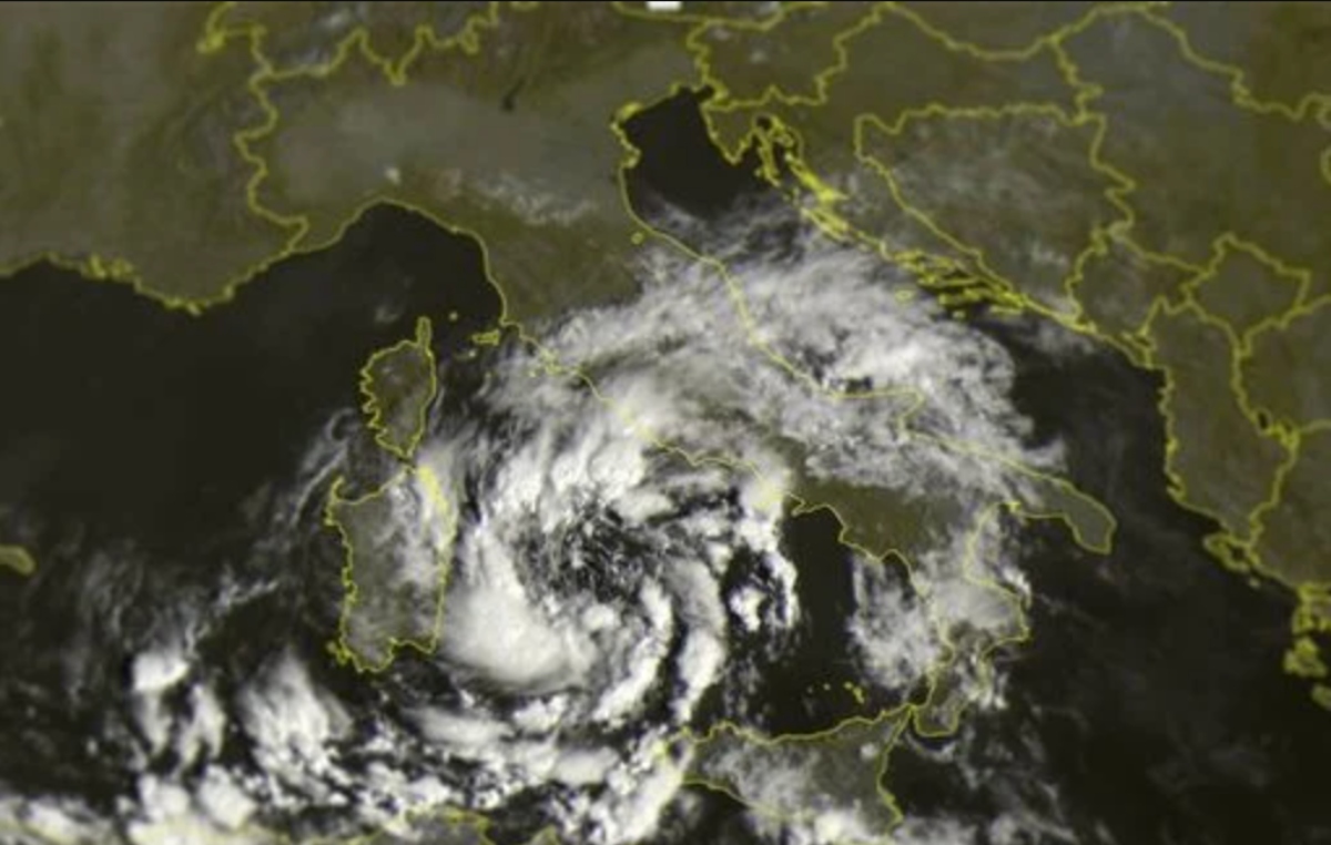 meteo incubo medicane e paura quali sono le regioni nel mirino da Tvzap.it meteo incubo medicane e paura quali sono le regioni nel mirino