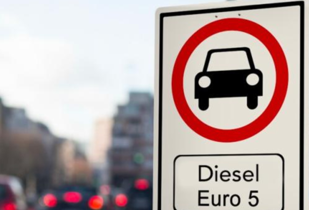 motori euro 5 dal 1 ottobre cambia tutto dove scatta e quali auto si fermano da Tvzap.it motori euro 5 dal 1 ottobre cambia tutto dove scatta e quali auto si fermano