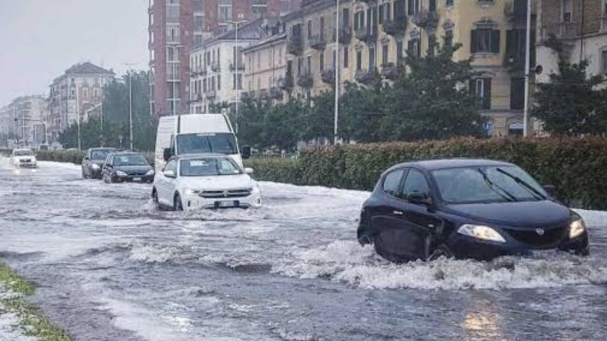 bombe d8217acqua e grandine incubo maltempo 232 allerta in queste regioni da Tvzap.it bombe d8217acqua e grandine incubo maltempo 232 allerta in queste regioni