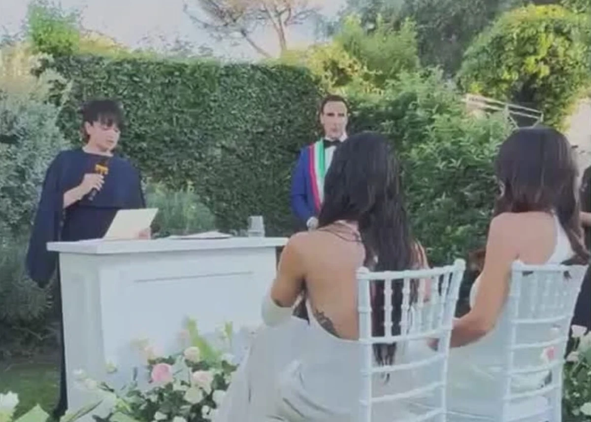 stupende siete speciali la conduttrice italiana ha sposato la sua clarissa nozze da sogno e il grande gesto di beneficenza da Tvzap.it stupende siete speciali la conduttrice italiana ha sposato la sua clarissa nozze da sogno e il grande gesto di beneficenza