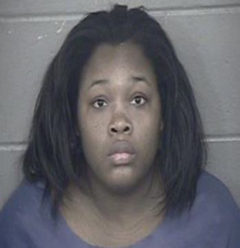 Neonata trovata morta nel forno, choc a Kansas City: la madre si dichiara colpevole. Il caso