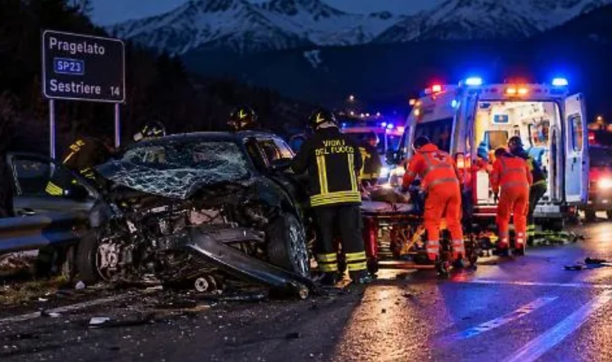 grave incidente in auto coinvolti 5 giovani 232 successo all8217improvviso da Tvzap.it grave incidente in auto coinvolti 5 giovani 232 successo all8217improvviso