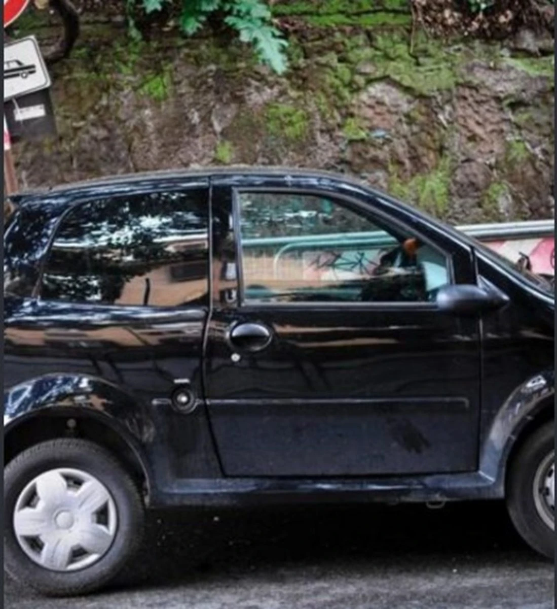 li hanno presi aggressione davide iacopini presa la banda della minicar sono giovanissimi da Tvzap.it li hanno presi aggressione davide iacopini presa la banda della minicar sono giovanissimi