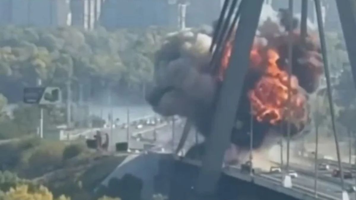 esplode il ponte caos totale nella capitale da Tvzap.it esplode il ponte caos totale nella capitale