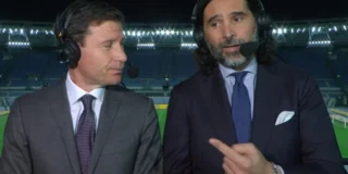 Lele Adani durante una telecronaca calcistica